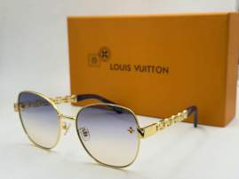Picture of Louis Vuitton Sunglasses _SKUfw80879845fw